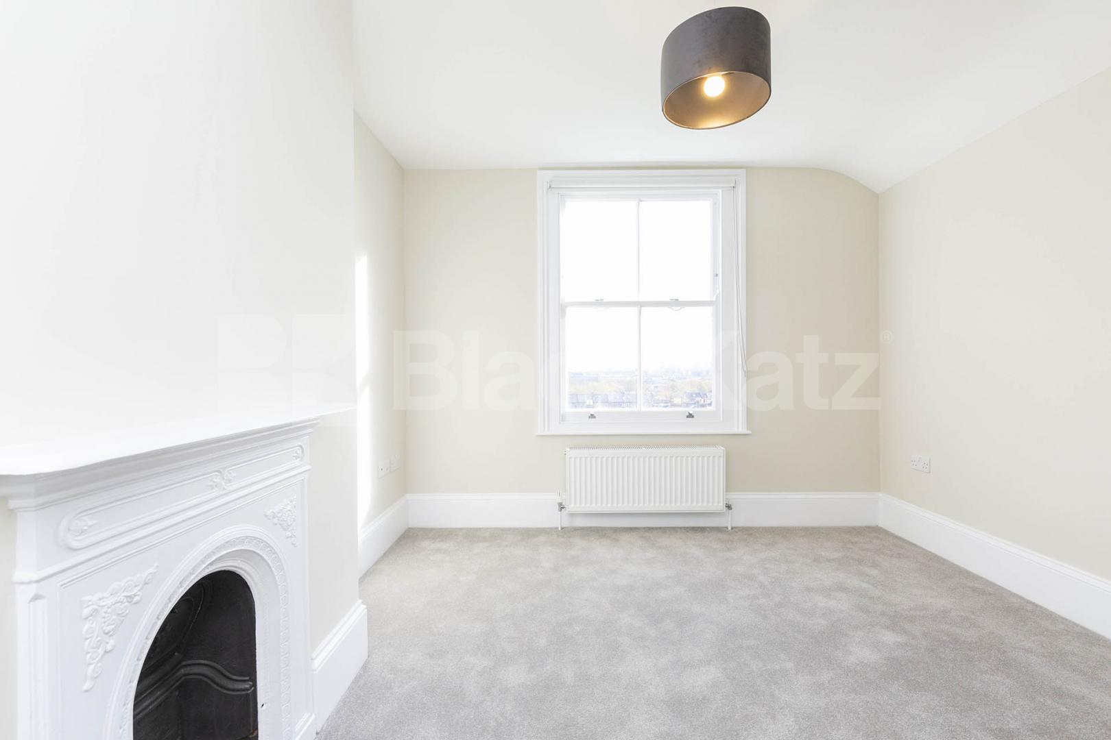 Five bedroom house split over three floors with lovely south facing garden Harberton Road, Archway / Highgate